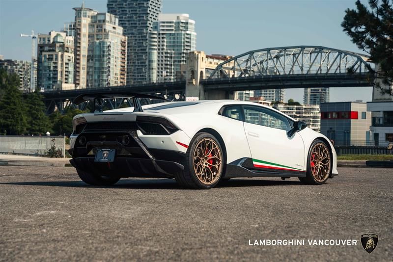 2019 Lamborghini Huracan in Vancouver, British Columbia
