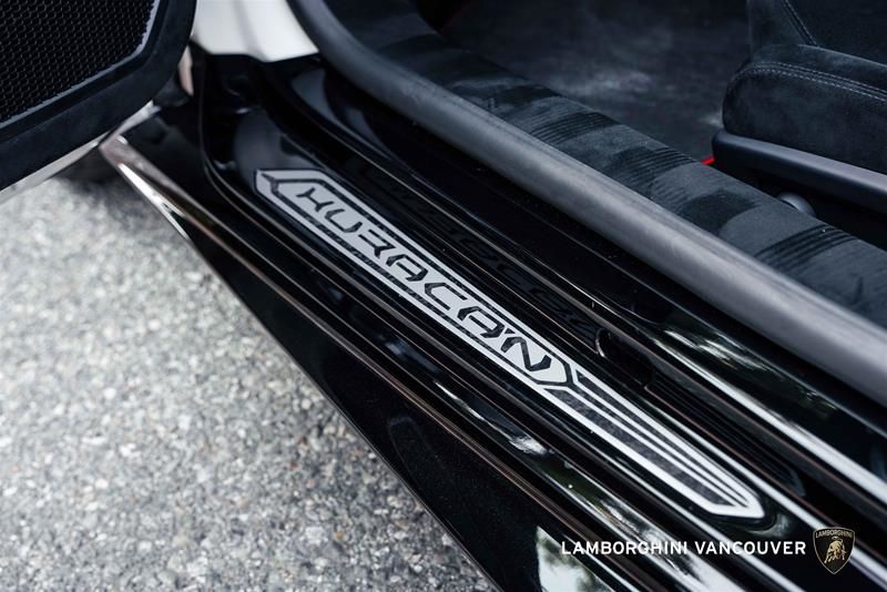 2019 Lamborghini Huracan in Vancouver, British Columbia