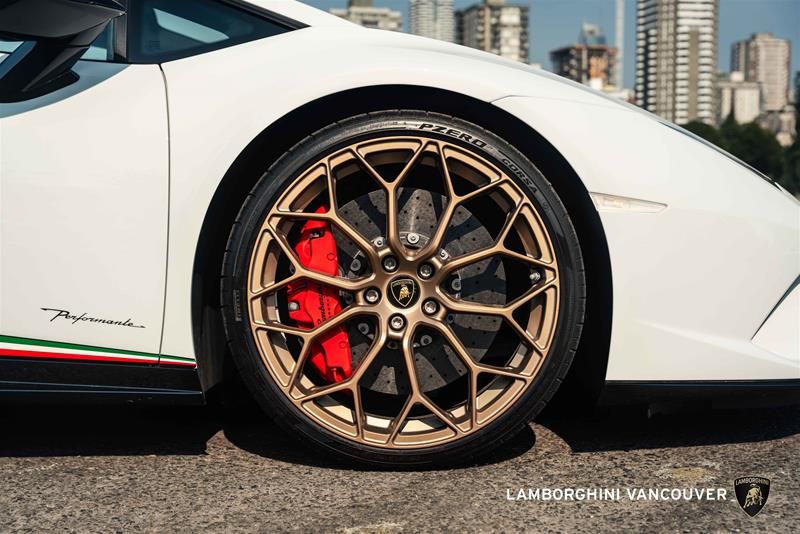 2019 Lamborghini Huracan in Vancouver, British Columbia