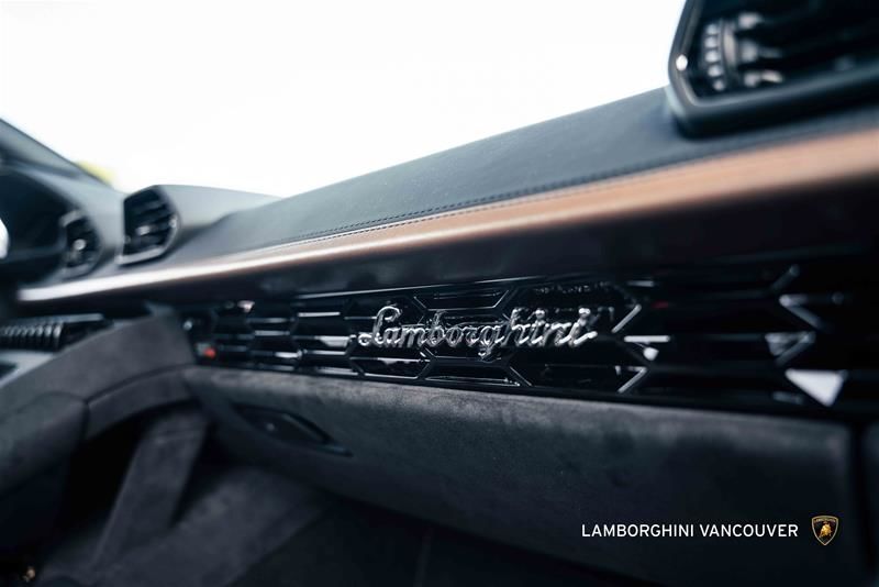 2023 Lamborghini Huracàn in Vancouver, British Columbia