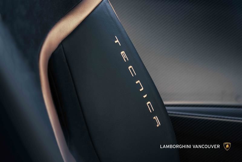 2023 Lamborghini Huracàn in Vancouver, British Columbia
