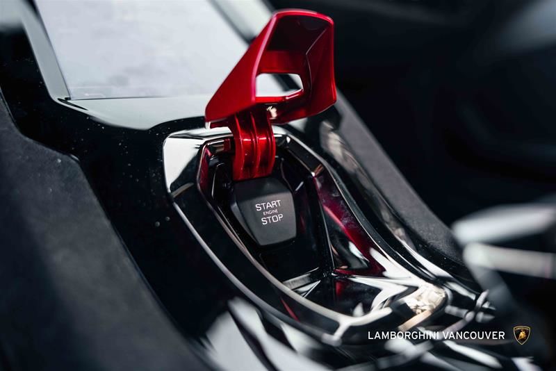 2023 Lamborghini Huracàn in Vancouver, British Columbia