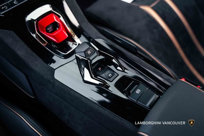 2023 Lamborghini Huracàn in Vancouver, British Columbia