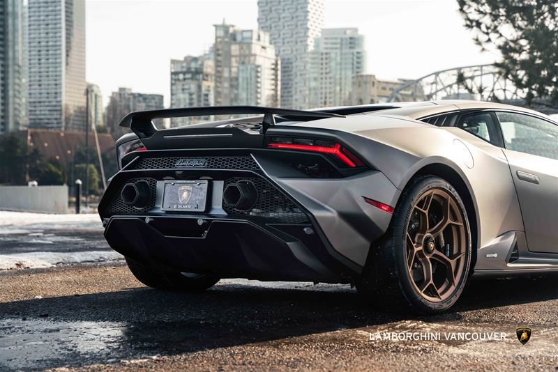 2023 Lamborghini Huracàn in Vancouver, British Columbia