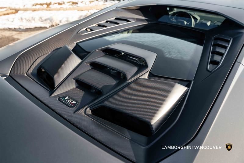 2023 Lamborghini Huracàn in Vancouver, British Columbia