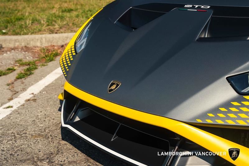 2023 Lamborghini Huracan