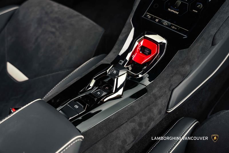 2024 Lamborghini Huracàn in Vancouver, British Columbia