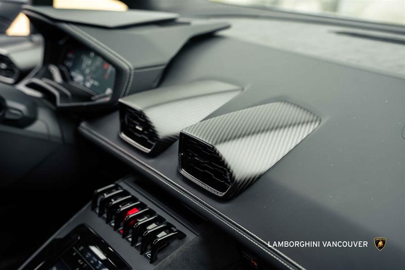 2024 Lamborghini Huracàn in Vancouver, British Columbia