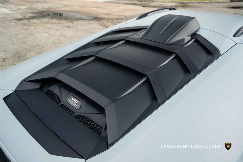 2024 Lamborghini Huracàn in Vancouver, British Columbia
