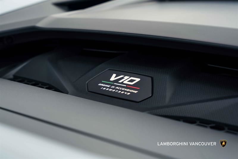 2024 Lamborghini Huracàn in Vancouver, British Columbia
