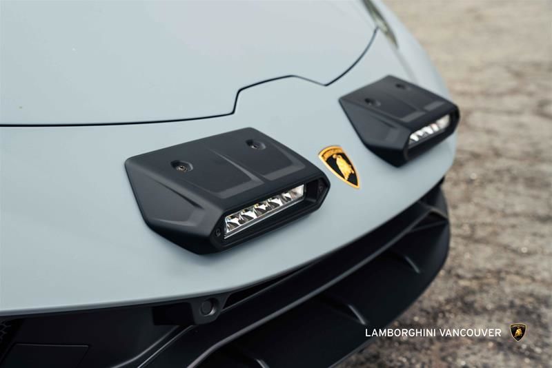 2024 Lamborghini Huracàn in Vancouver, British Columbia