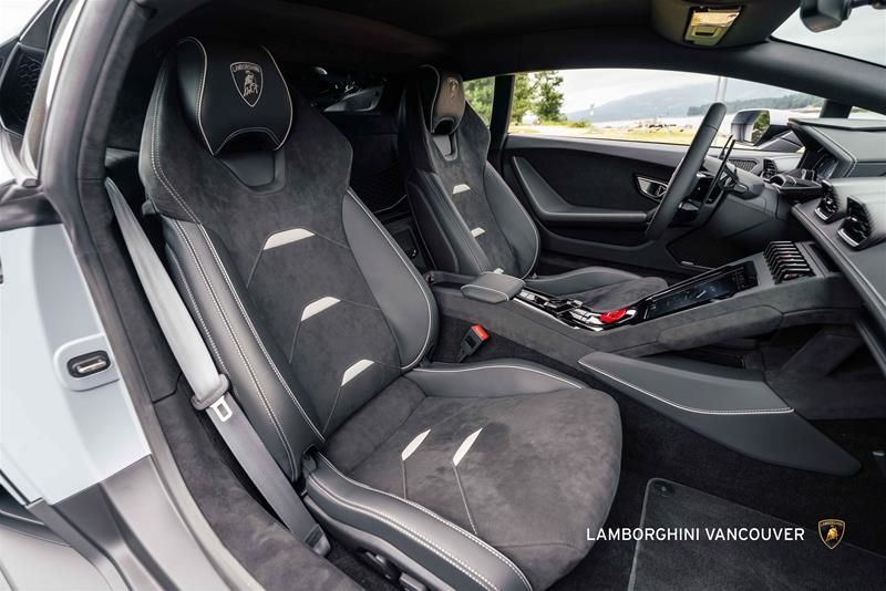 2024 Lamborghini Huracàn in Vancouver, British Columbia