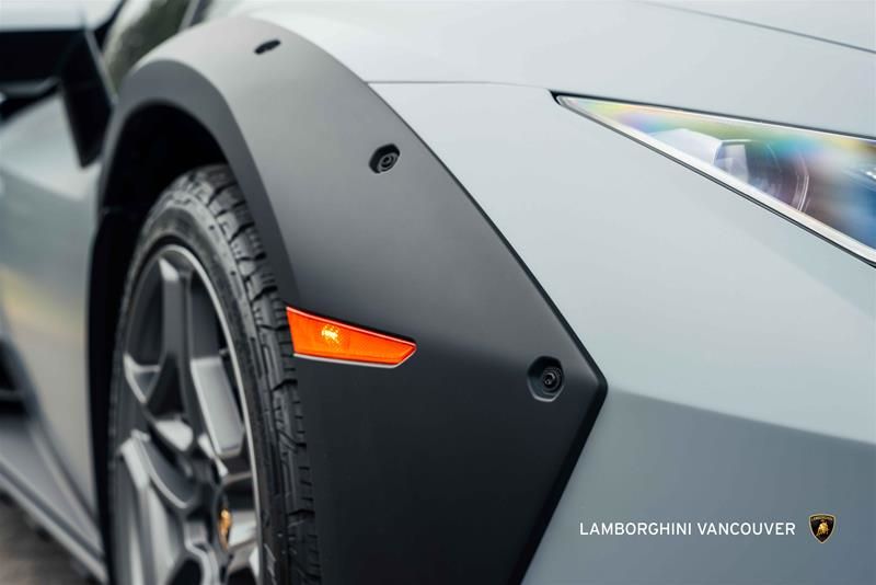 2024 Lamborghini Huracàn in Vancouver, British Columbia