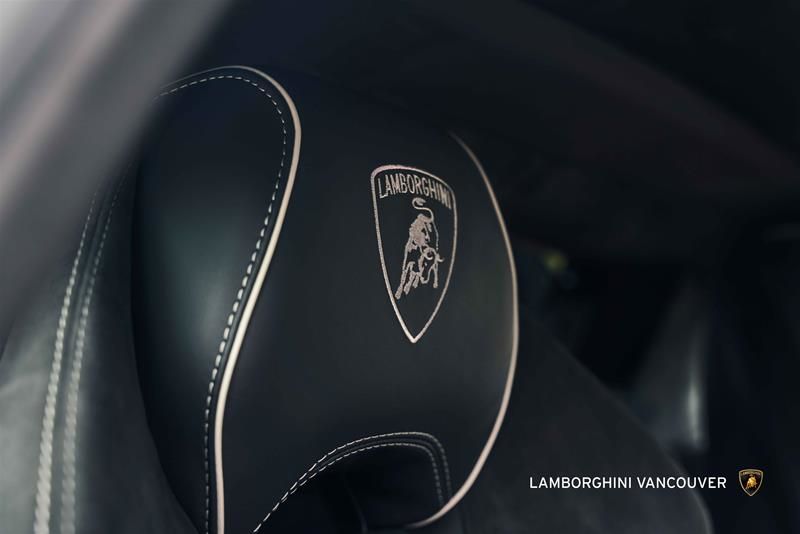 2024 Lamborghini Huracàn in Vancouver, British Columbia