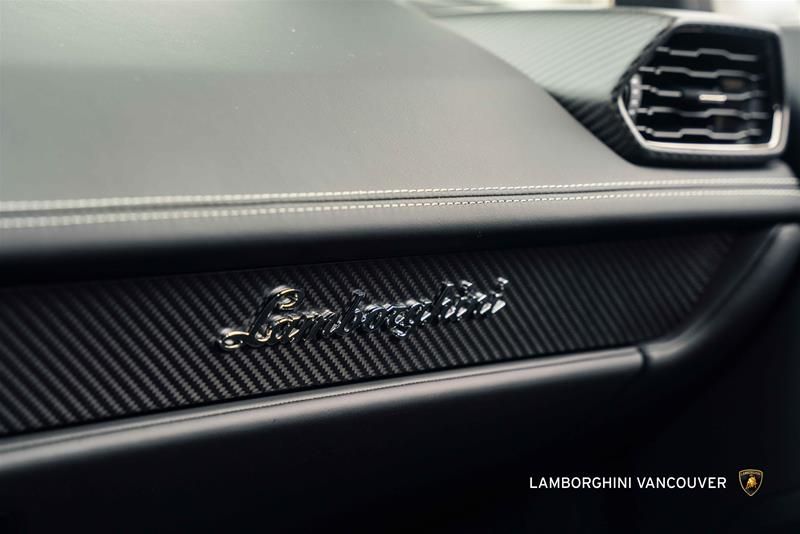 2024 Lamborghini Huracàn in Vancouver, British Columbia
