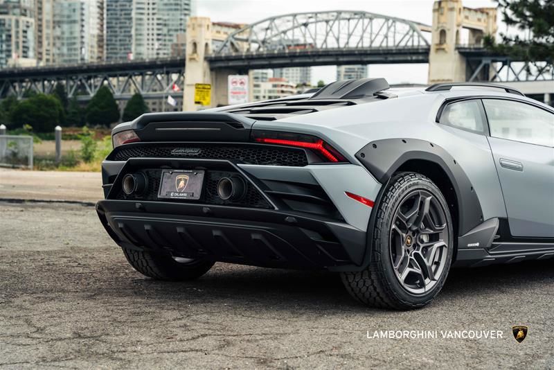 2024 Lamborghini Huracàn in Vancouver, British Columbia