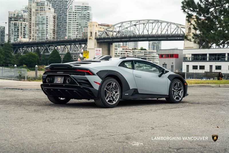 2024 Lamborghini Huracàn in Vancouver, British Columbia