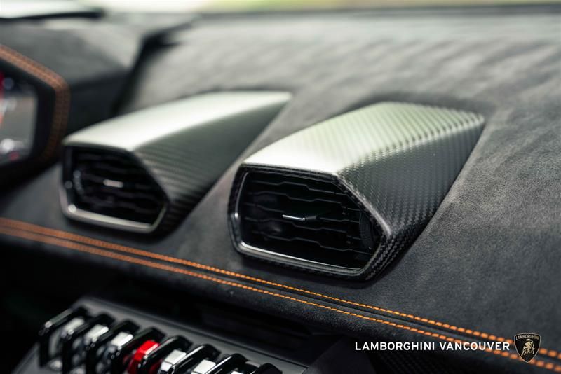 Lamborghini Huracàn  2024 à Vancouver, Colombie-Britannique