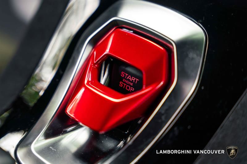 Lamborghini Huracàn  2024 à Vancouver, Colombie-Britannique