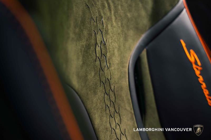 Lamborghini Huracàn  2024 à Vancouver, Colombie-Britannique