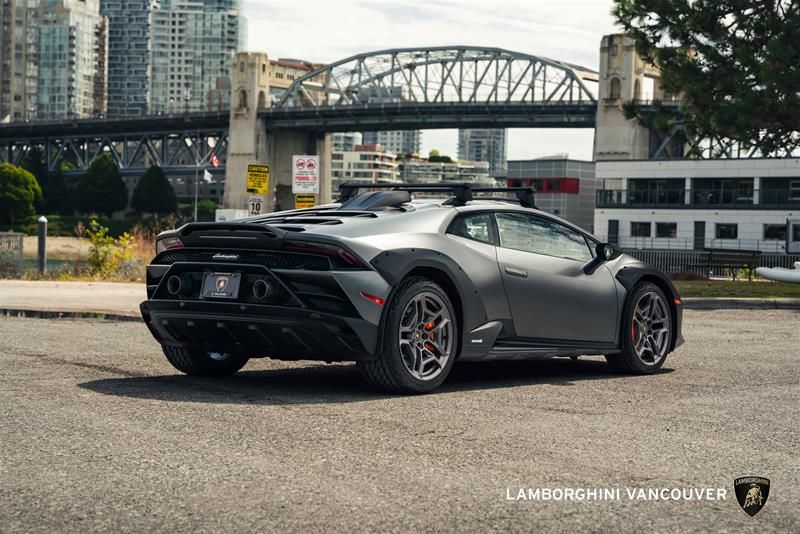 Lamborghini Huracàn  2024 à Vancouver, Colombie-Britannique
