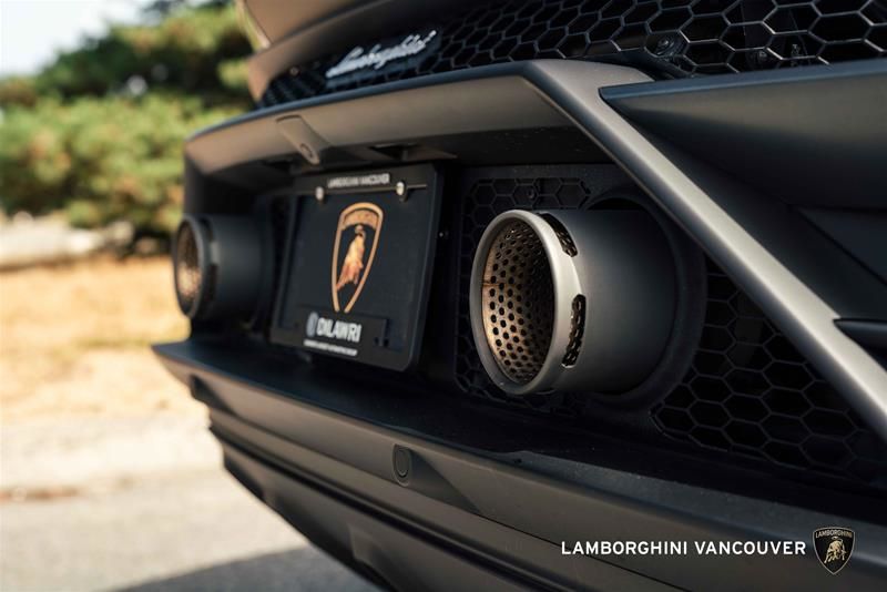 Lamborghini Huracàn  2024 à Vancouver, Colombie-Britannique