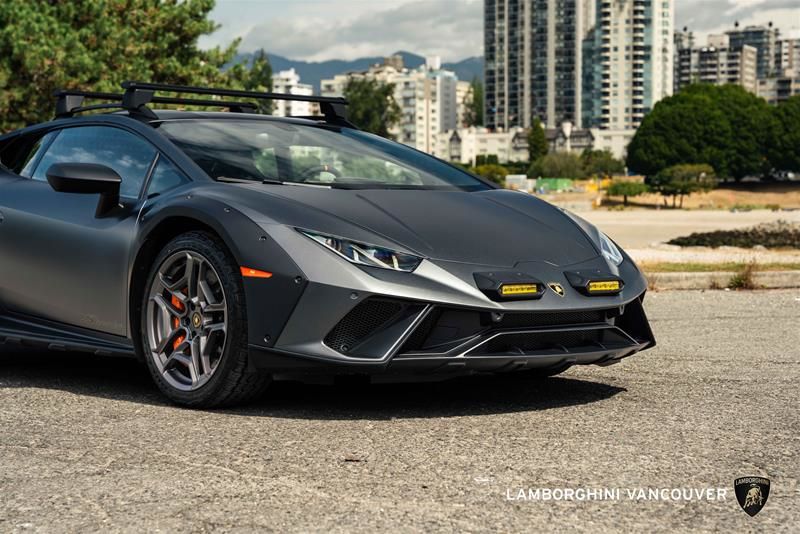 Lamborghini Huracàn  2024 à Vancouver, Colombie-Britannique