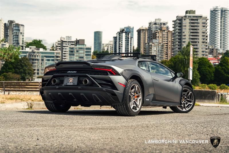 Lamborghini Huracàn  2024 à Vancouver, Colombie-Britannique