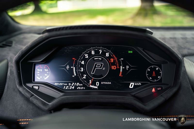 Lamborghini Huracàn  2024 à Vancouver, Colombie-Britannique