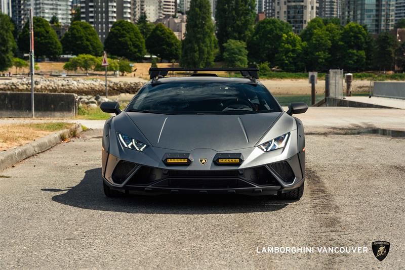 Lamborghini Huracàn  2024 à Vancouver, Colombie-Britannique
