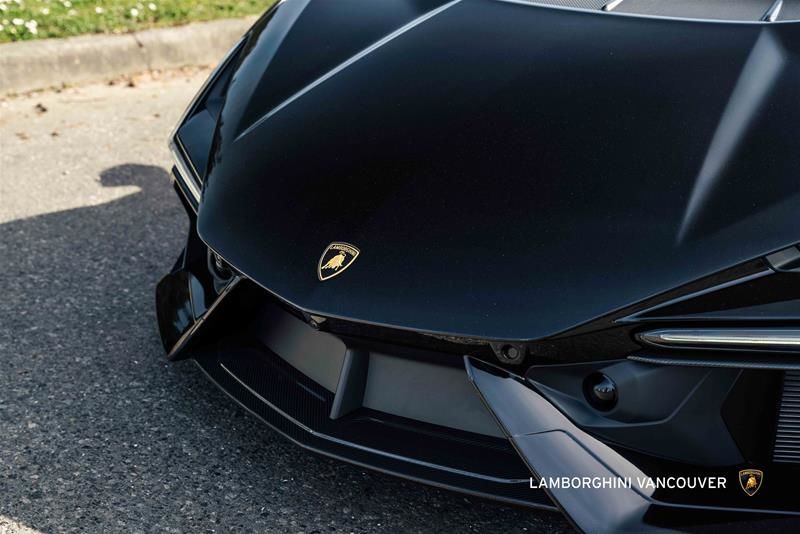 2024 Lamborghini Revuelto in Vancouver, British Columbia
