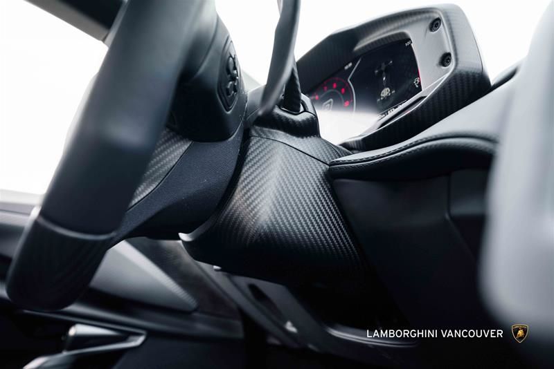 2024 Lamborghini Revuelto in Vancouver, British Columbia