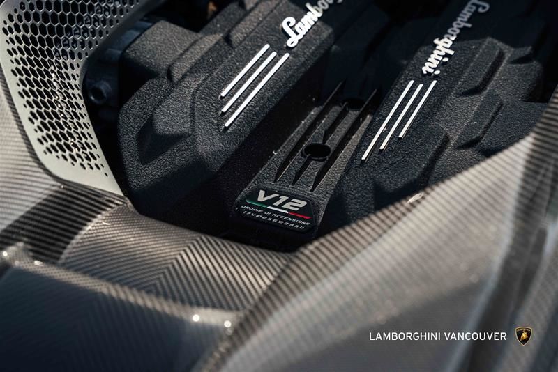 2024 Lamborghini Revuelto in Vancouver, British Columbia