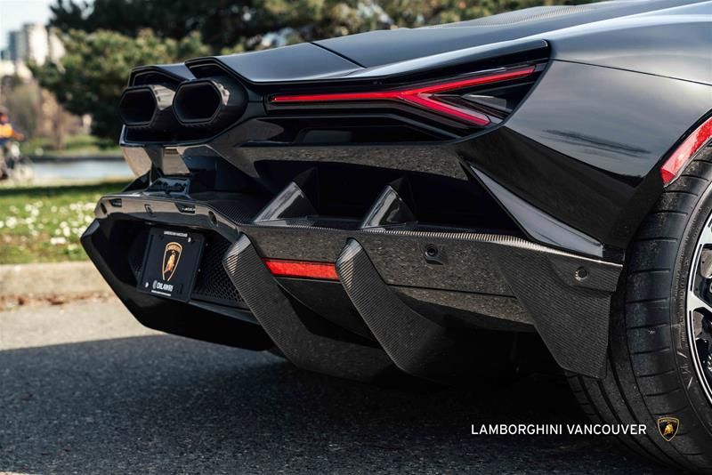 2024 Lamborghini Revuelto in Vancouver, British Columbia