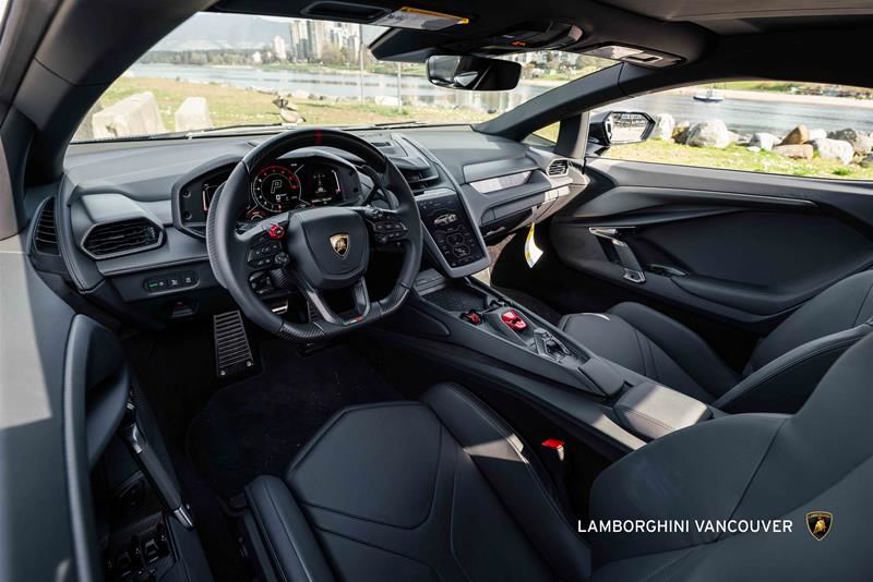 2024 Lamborghini Revuelto in Vancouver, British Columbia