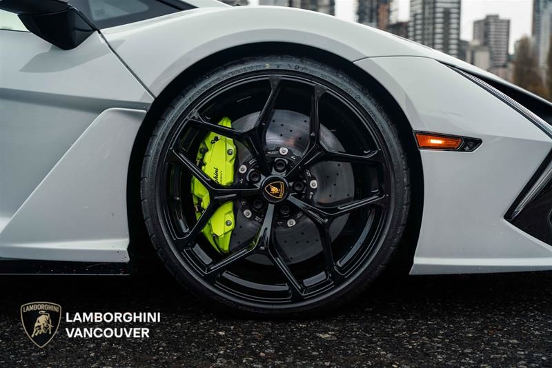 2024 Lamborghini Revuelto in Vancouver, British Columbia