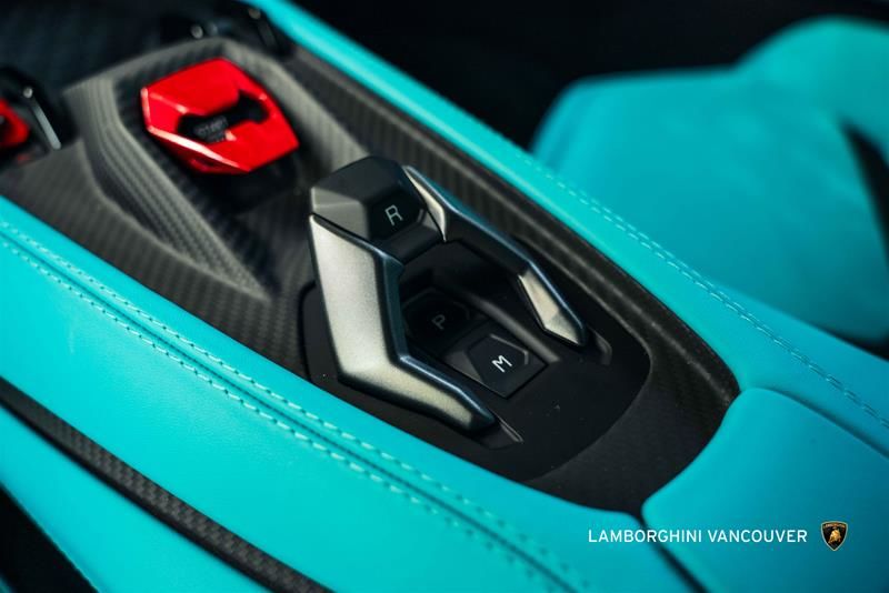 Lamborghini Revuelto  2025 à Vancouver, Colombie-Britannique