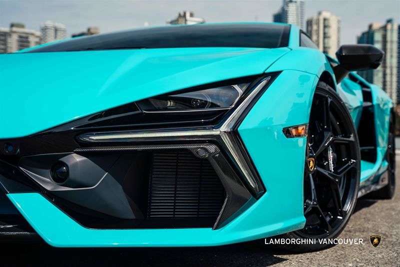 Lamborghini Revuelto  2025 à Vancouver, Colombie-Britannique