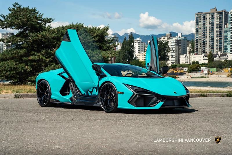 Lamborghini Revuelto  2025 à Vancouver, Colombie-Britannique