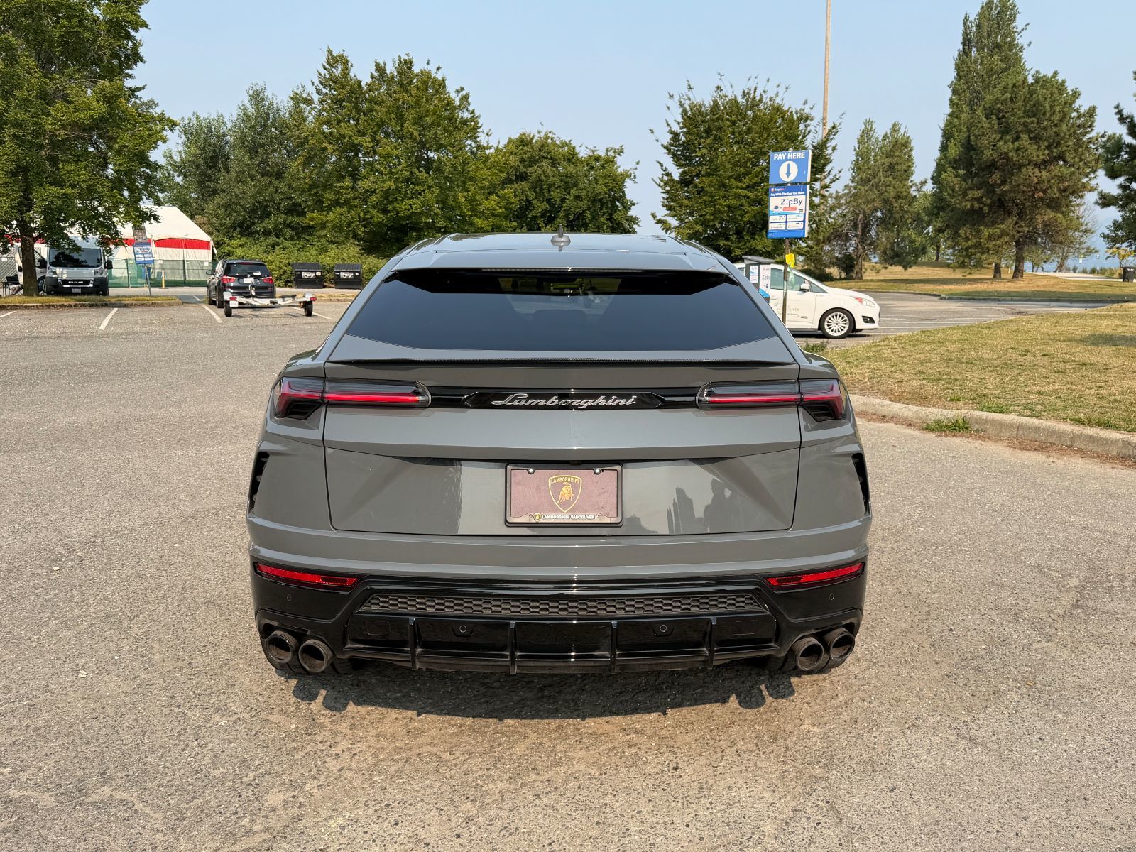 Lamborghini Urus  2022 à Vancouver, Colombie-Britannique