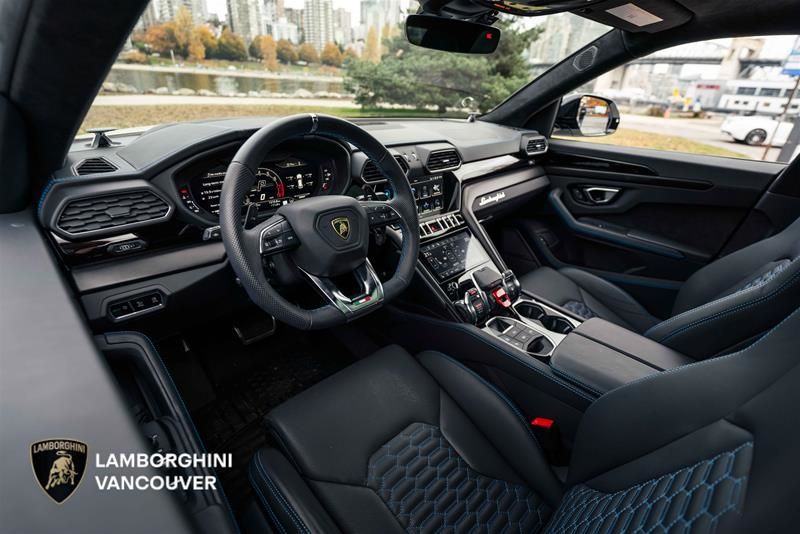 2023 Lamborghini Urus