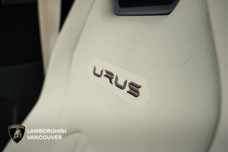 Lamborghini Urus  2023 à Vancouver, Colombie-Britannique