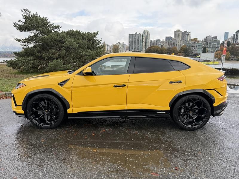 2023 Lamborghini Urus