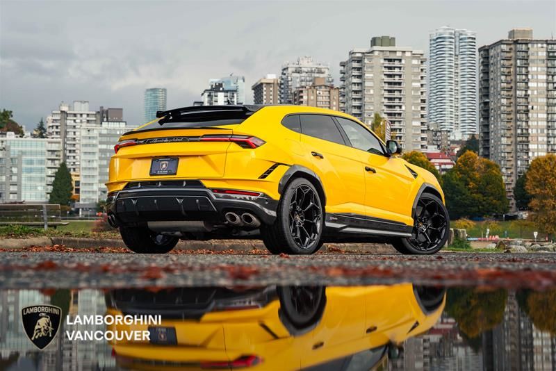 2024 Lamborghini Urus