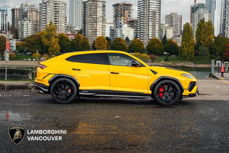 2024 Lamborghini Urus