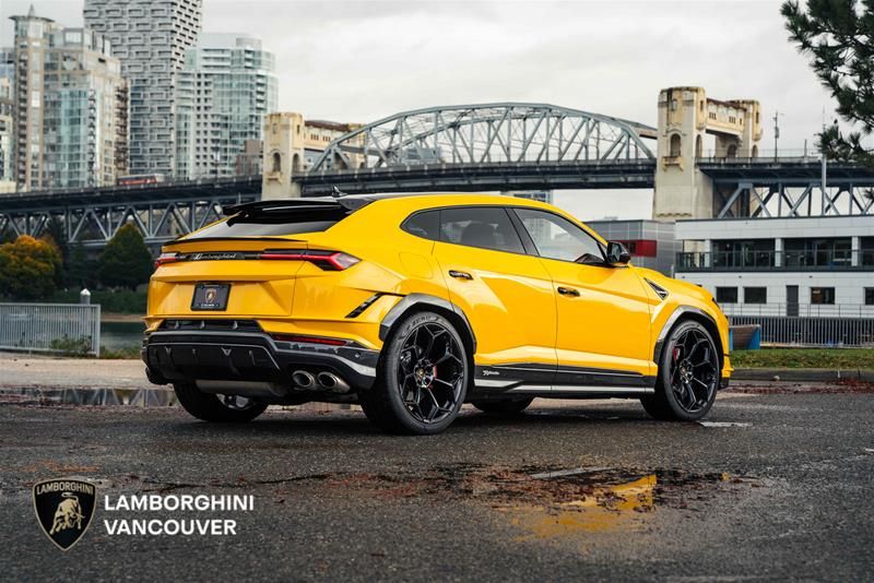 2024 Lamborghini Urus