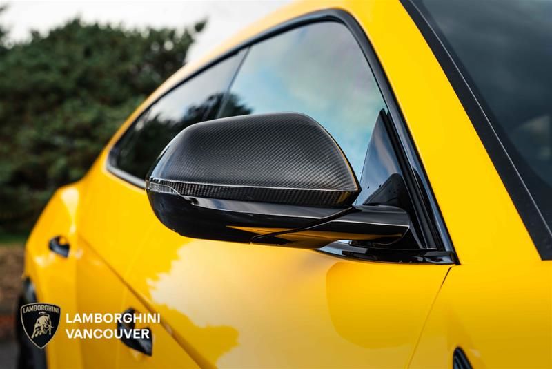 Lamborghini Urus  2024 à Vancouver, Colombie-Britannique