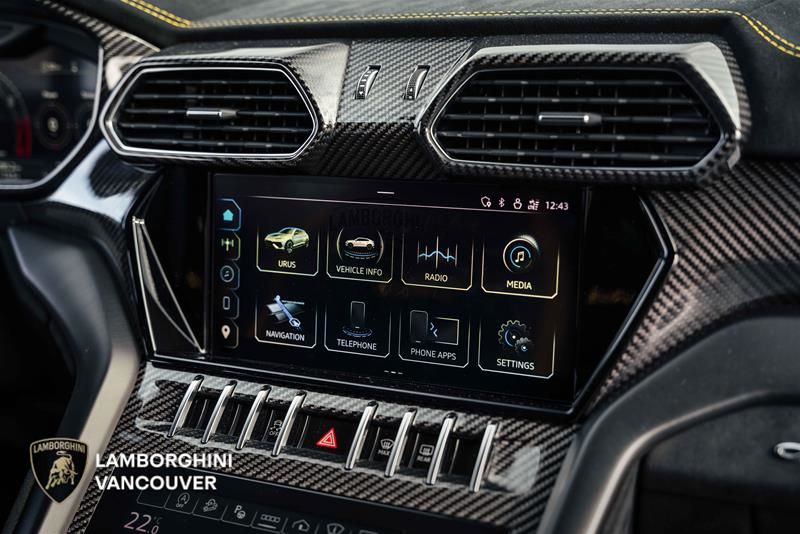 Lamborghini Urus  2024 à Vancouver, Colombie-Britannique