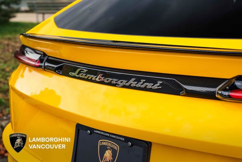 Lamborghini Urus  2024 à Vancouver, Colombie-Britannique