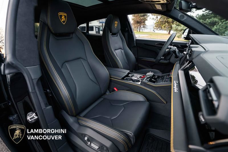 2025 Lamborghini Urus